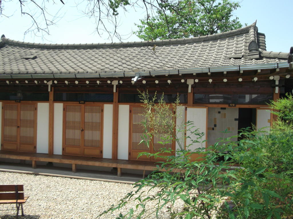 ホテル ドクマンゼ / 徳満斎 全州市 エクステリア 写真
